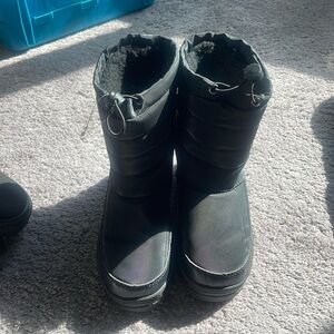 Black kids snow boots